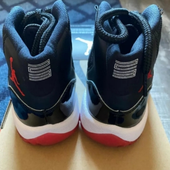 Air Jordan Reto 11 XI Bred OG - Picture 3 of 4